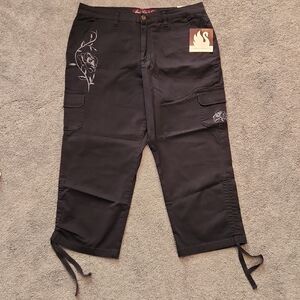 New Misses Size 12 Navy Capris Pants